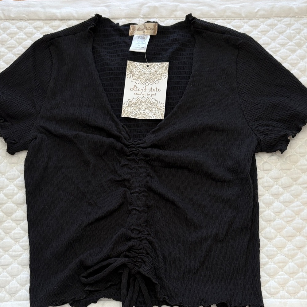 Altar'd State Black Ruched Short Sleeve Top